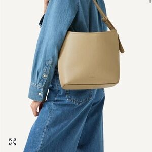 NWT: Radley Bathurst Mews Medium Ziptop Shoulder Bag in beige